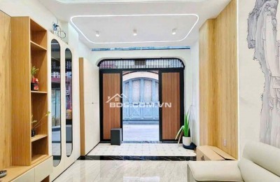  NHÀ 4 TẦNG BTCT HẺM XE HƠI GẦN TRƯỜNG CHINH – EMART 2 (TÂN BÌNH)  Vị trí đắc địa, hẻm xe hơi thông thoáng, sát đường xe tải tránh.